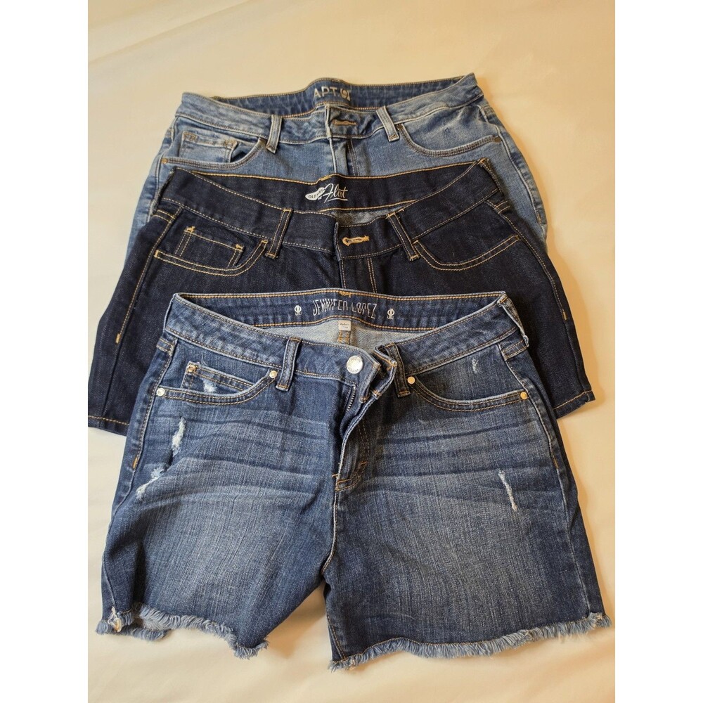 Title: Lot of 3 Women's Denim Jean Shorts Apt. 9 / Old Navy / Jennifer Lopez...